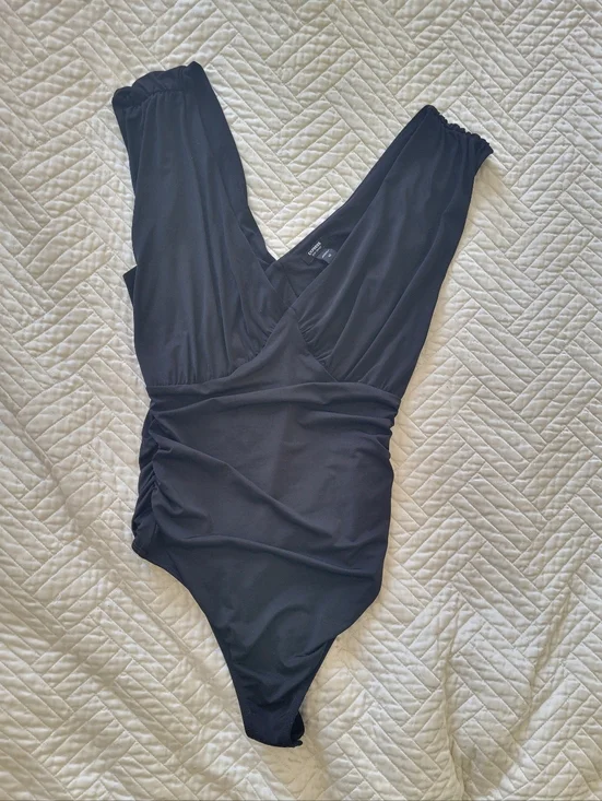 EXRESS Body Contour Ruched Black Bodysuit XS V Neck Sculpting Minimalist - Picture 3 of 7